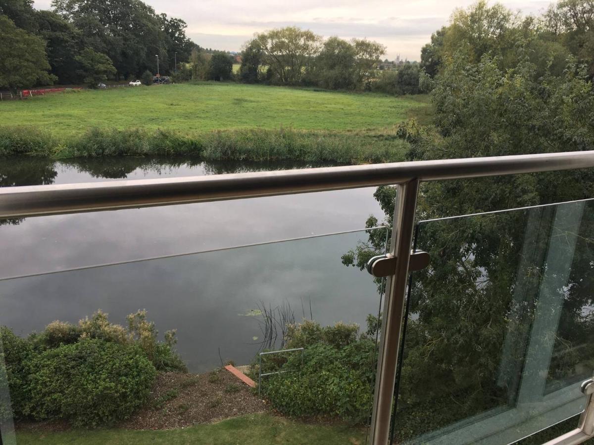 Penthouse Apartment On The River - 65 Skipper Way Saint Neots Eksteriør billede